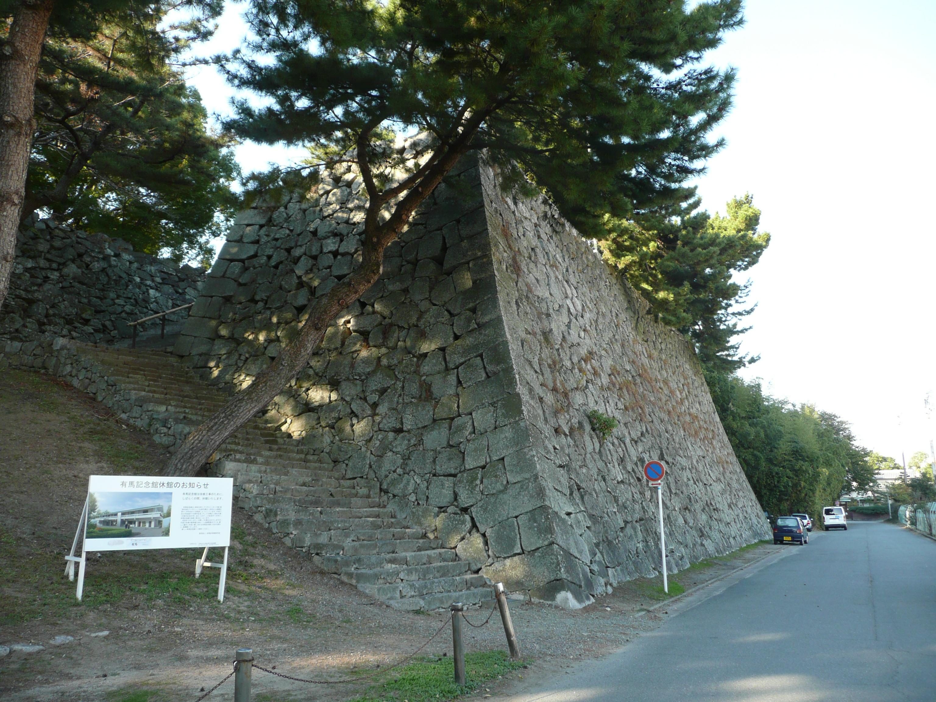 🏯 구루메 성터 (구루메조세키)